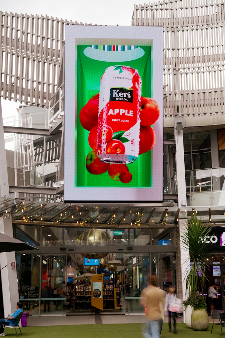 Auckland, Sylvia Park, Auckland 3D anamorphic premium large-format, real DOOH inventory bookable by the hour on Blindspot