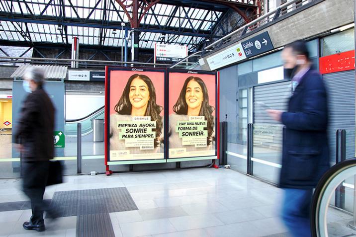 Barcelona, Metro panel, real DOOH inventory bookable by the hour on Blindspot