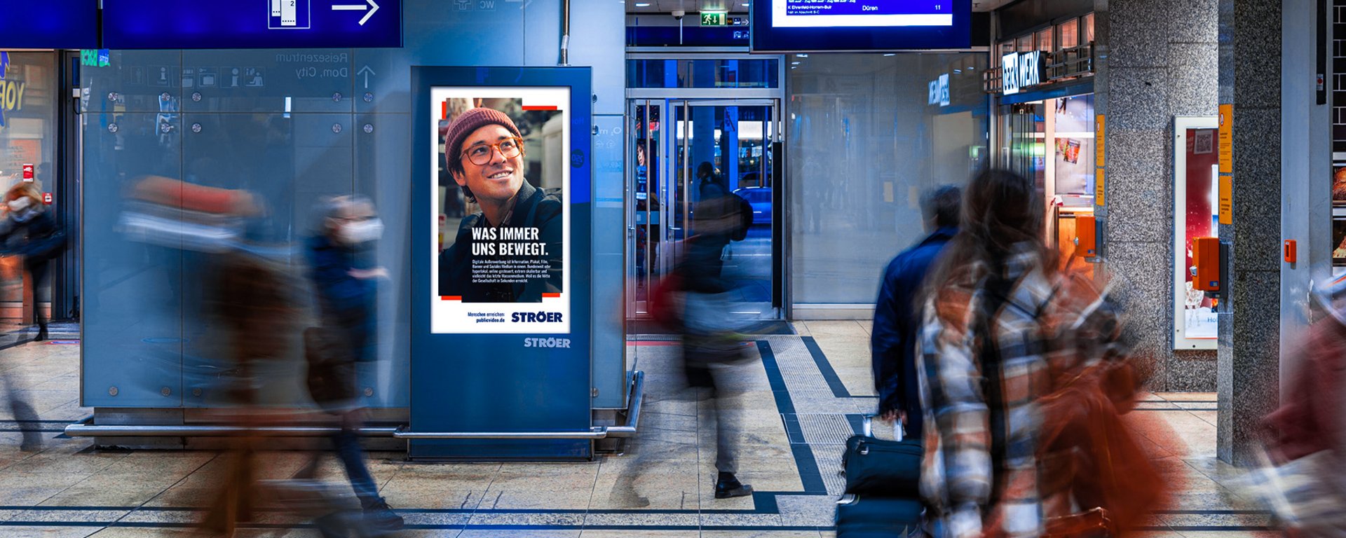 Berlin, Ku'damm · digital, real DOOH inventory bookable by the hour on Blindspot