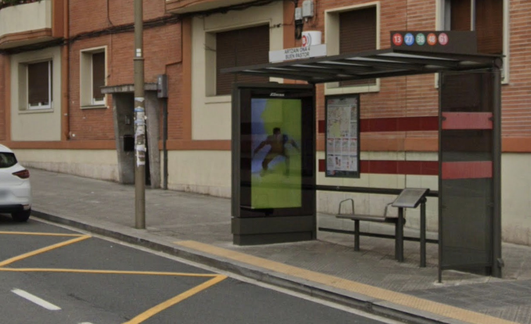 Bilbao, 4 Artzain Onaren Kalea - roadside digital panel, real DOOH inventory bookable by the hour on Blindspot