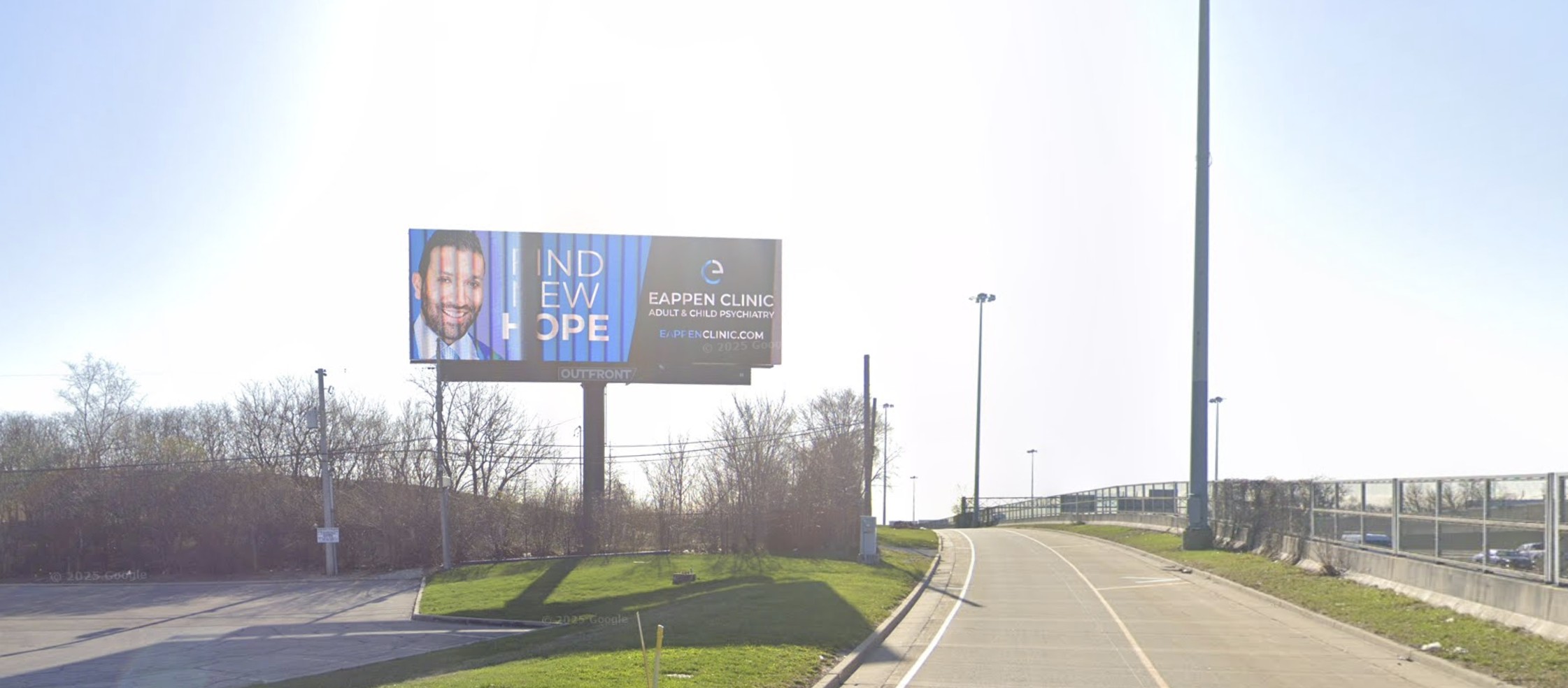 Magnificent Mile digital, real DOOH inventory from operator partner JCDecaux, bookable by the hour on Blindspot