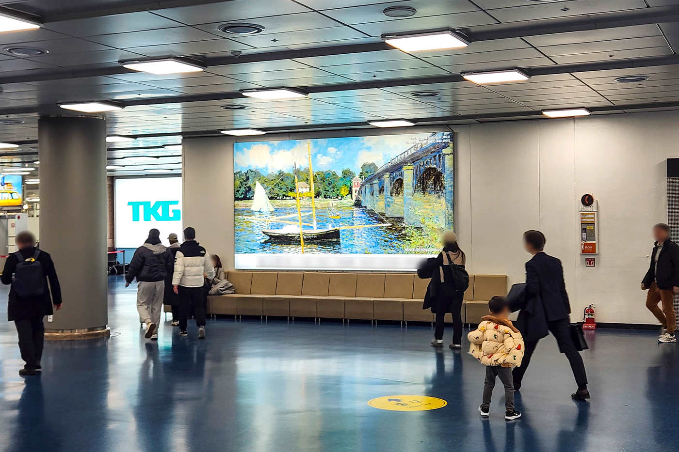 Gimhae International Airport, Duty-free · premium lightbox, real DOOH inventory bookable by the hour on Blindspot