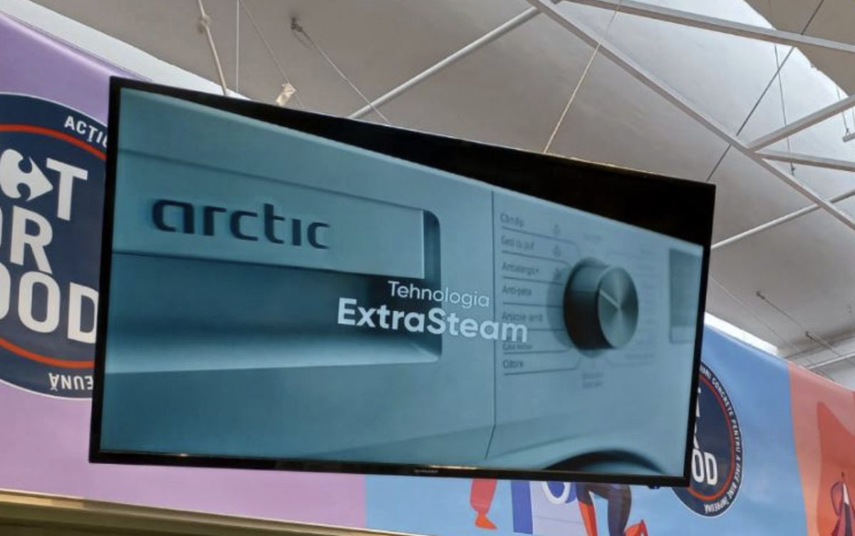 Beko creative on a Carrefour in-store screen