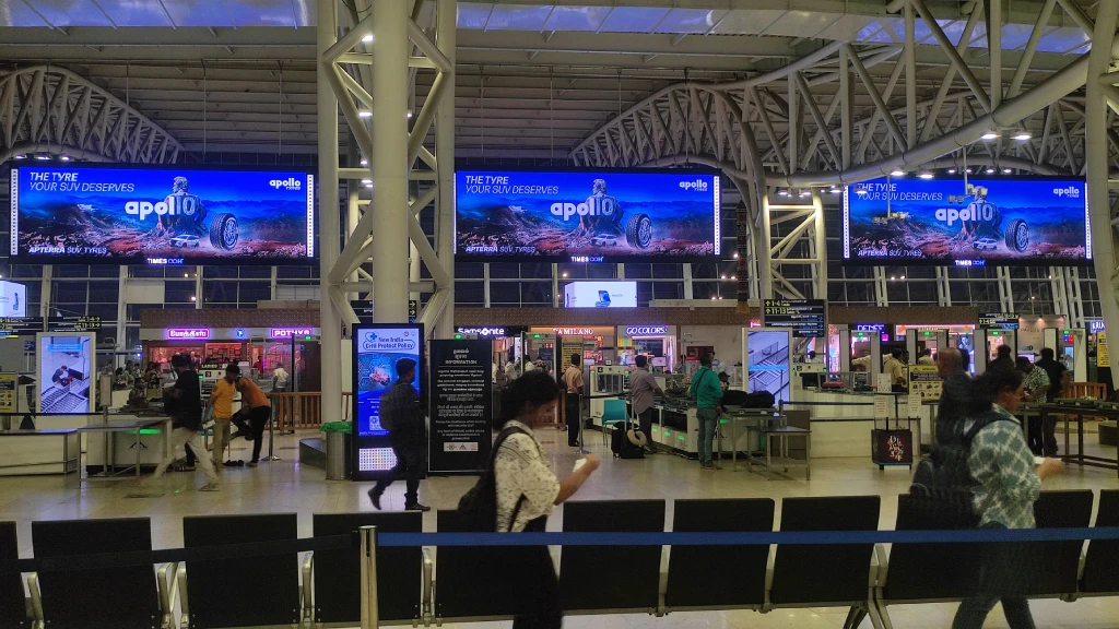 Chennai, Chennai International Airport passenger screen - airport digital screen, real DOOH inventory bookable by the hour on Blindspot