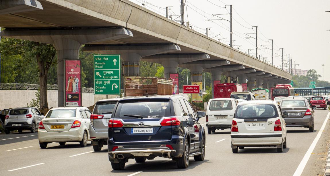 Delhi, Zee lightboxes/MUPI, Delhi AEL, real DOOH inventory bookable by the hour on Blindspot