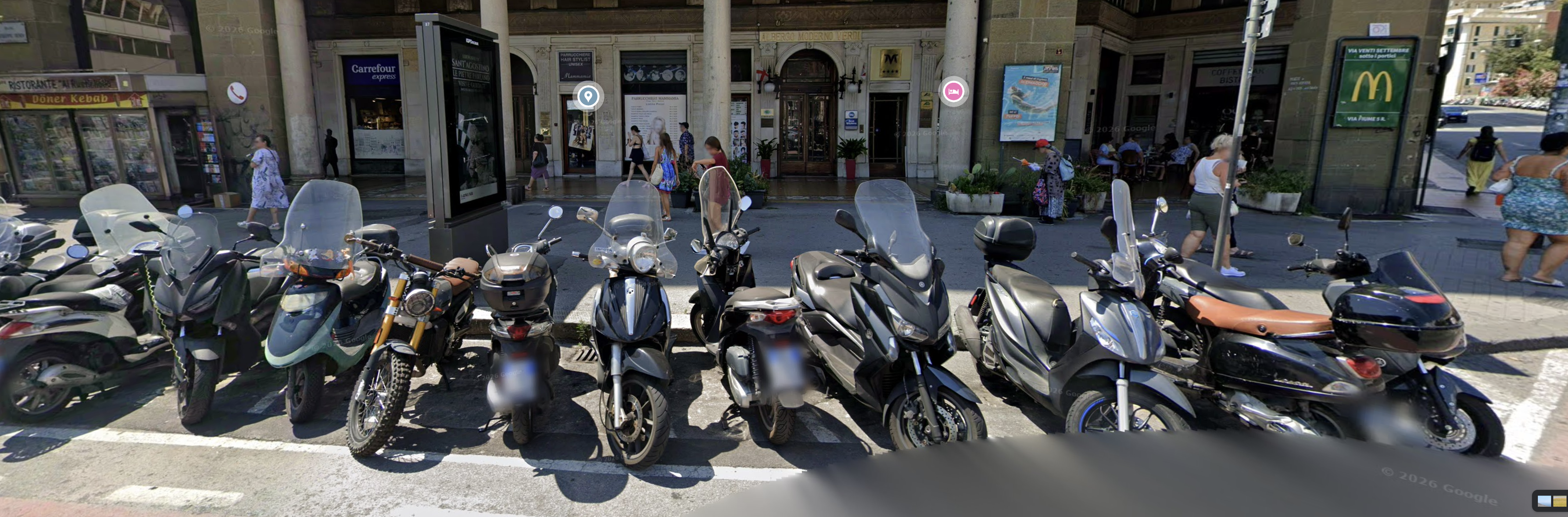 Genoa, Genoa city-centre outdoor display - digital out-of-home screen, real DOOH inventory bookable by the hour on Blindspot