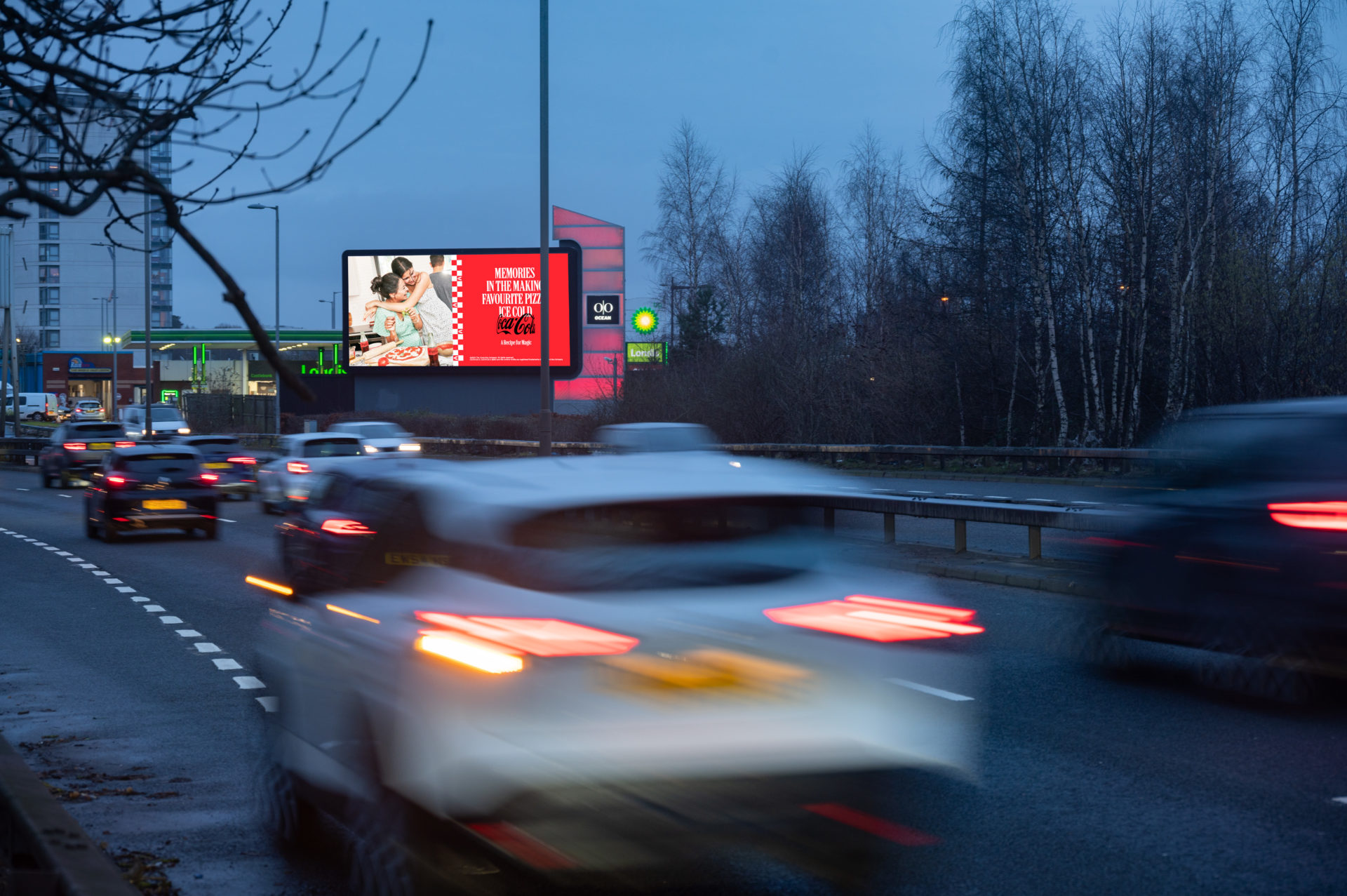 Glasgow, Glasgow Clydeside Gateway, A814, real DOOH inventory bookable by the hour on Blindspot