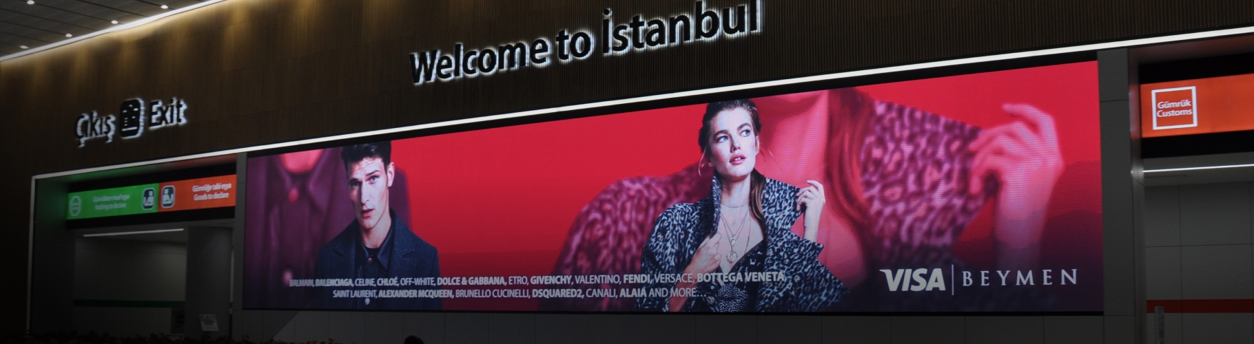 Istanbul Airport, İGA terminal digital, real DOOH inventory bookable by the hour on Blindspot