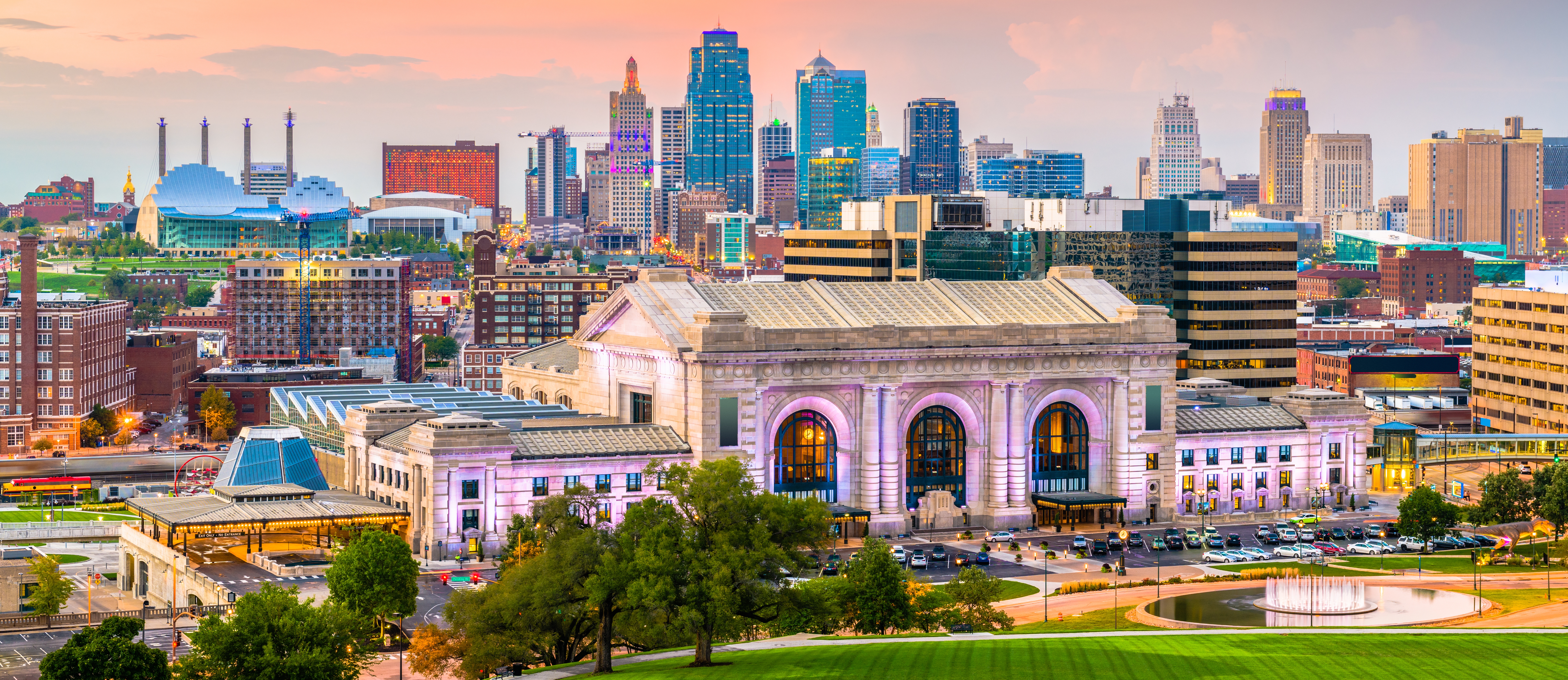 Kansas City, large-format DOOH inventory bookable by the hour on Blindspot