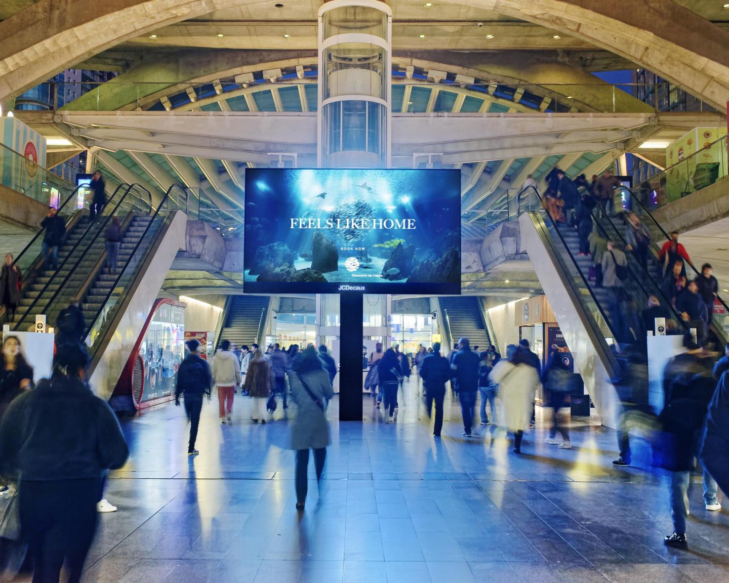 Lisbon, large-format DOOH inventory bookable by the hour on Blindspot