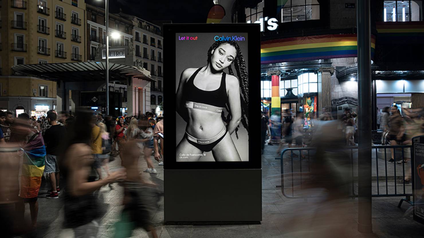 Madrid, large-format DOOH inventory bookable by the hour on Blindspot