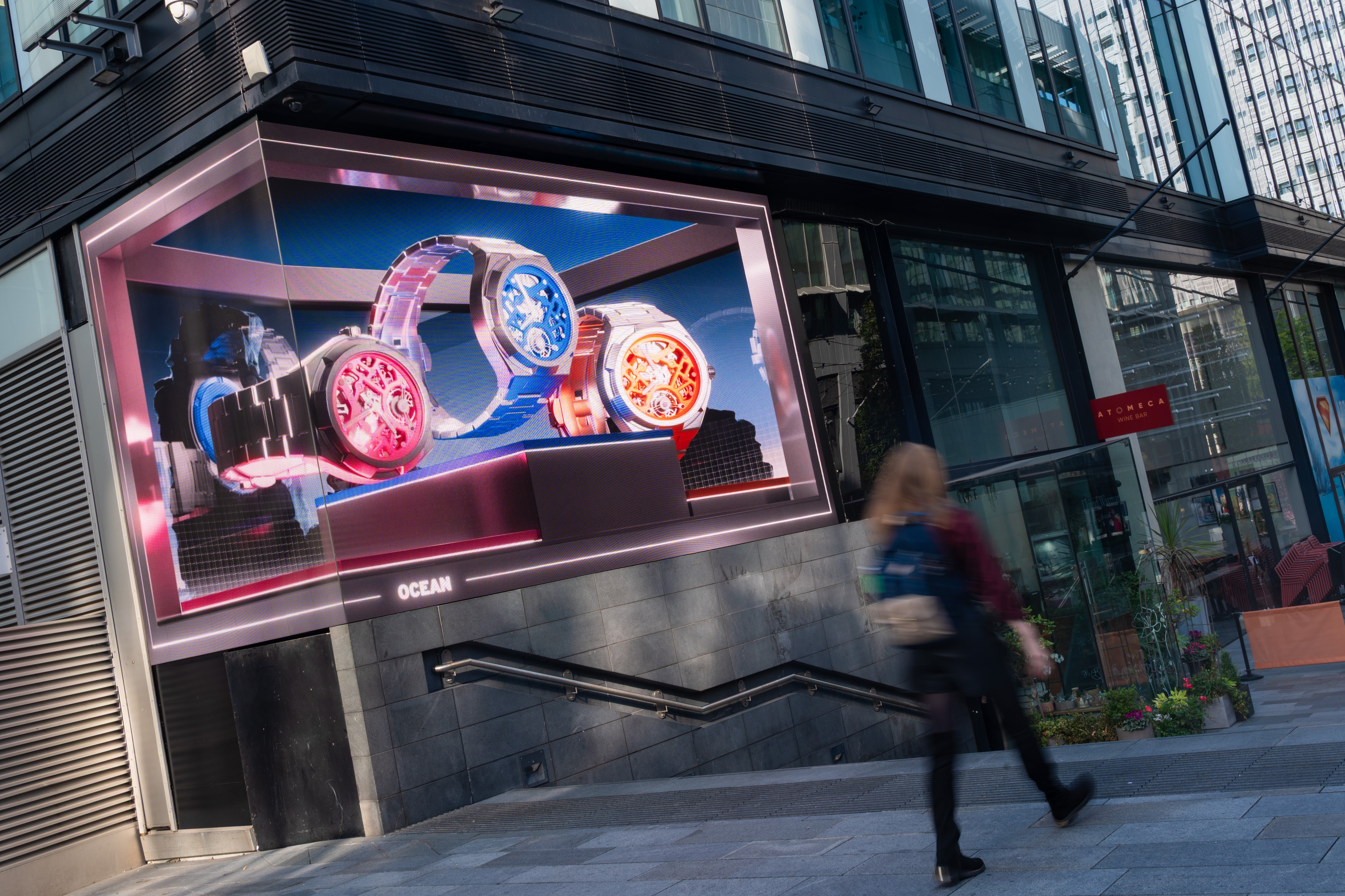 Manchester, The Screen @ Spinningfields, Manchester, real DOOH inventory bookable by the hour on Blindspot