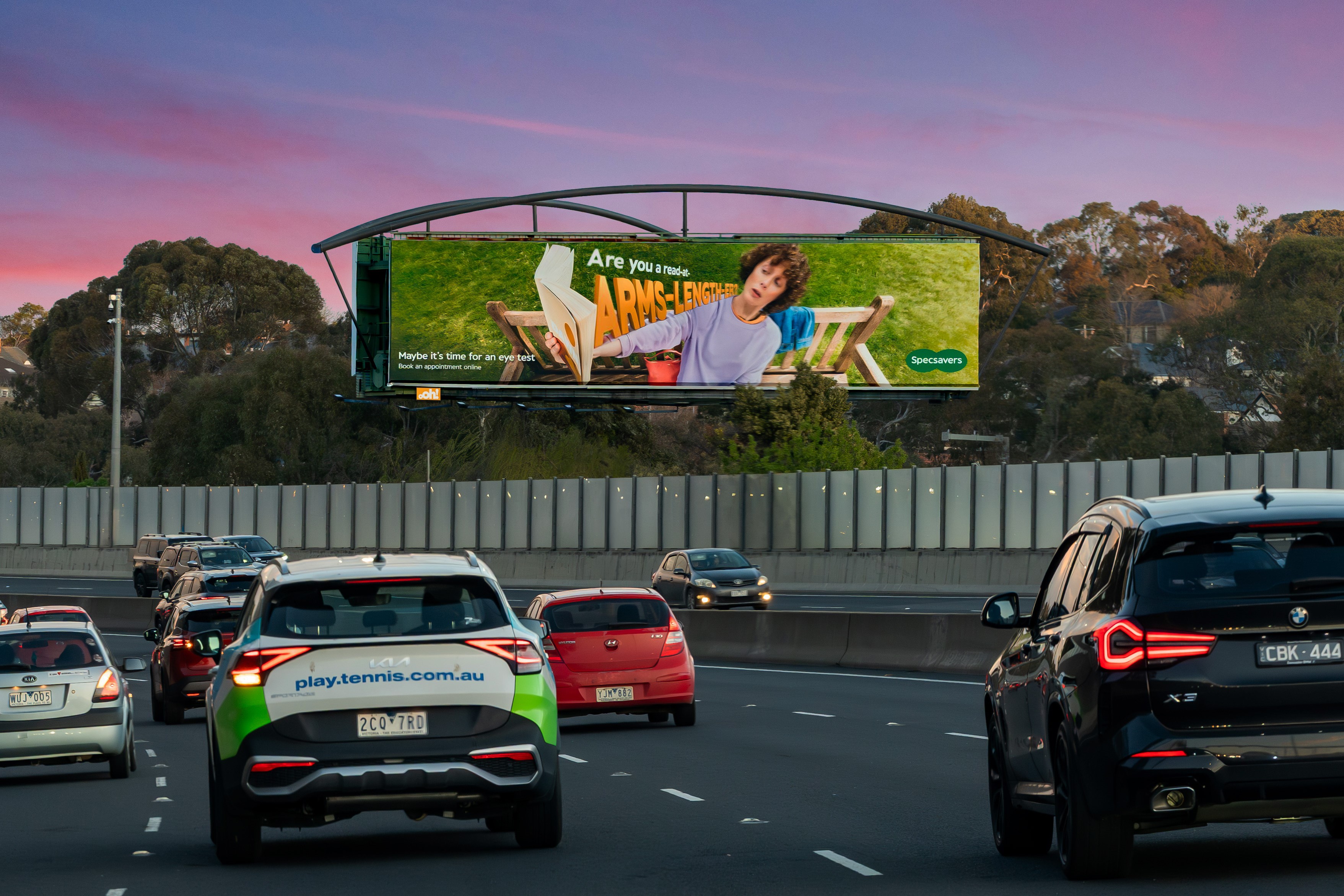 Melbourne, Static billboard, Victoria, real DOOH inventory bookable by the hour on Blindspot