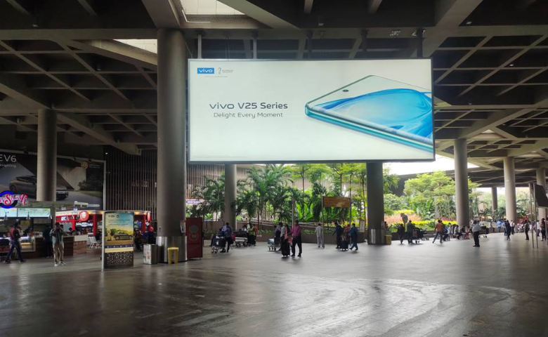 Mumbai Airport, Times OOH Mumbai T2 digital screen, real DOOH inventory bookable by the hour on Blindspot