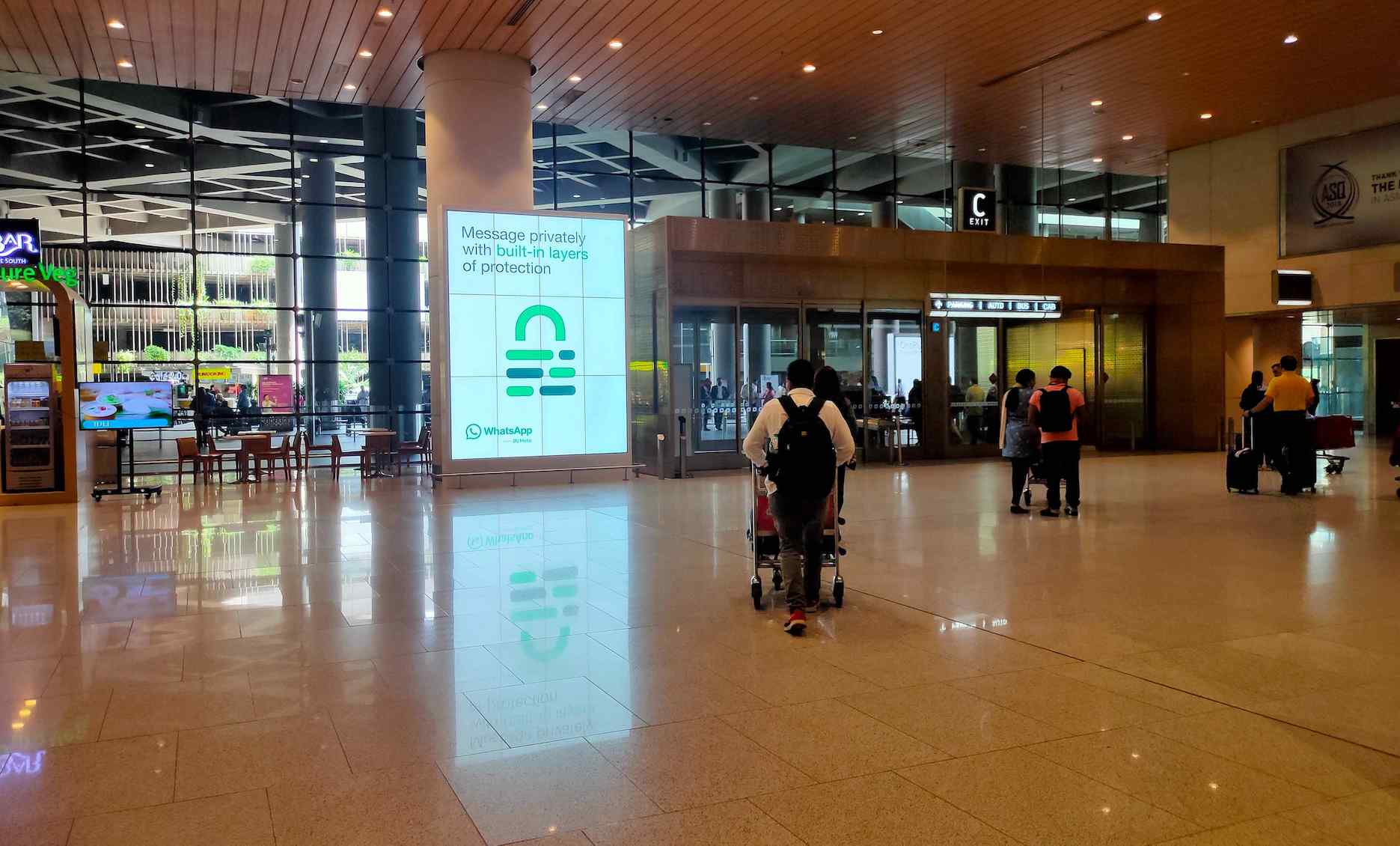 Mumbai, Digital media site, Mumbai Airport T2, real DOOH inventory bookable by the hour on Blindspot