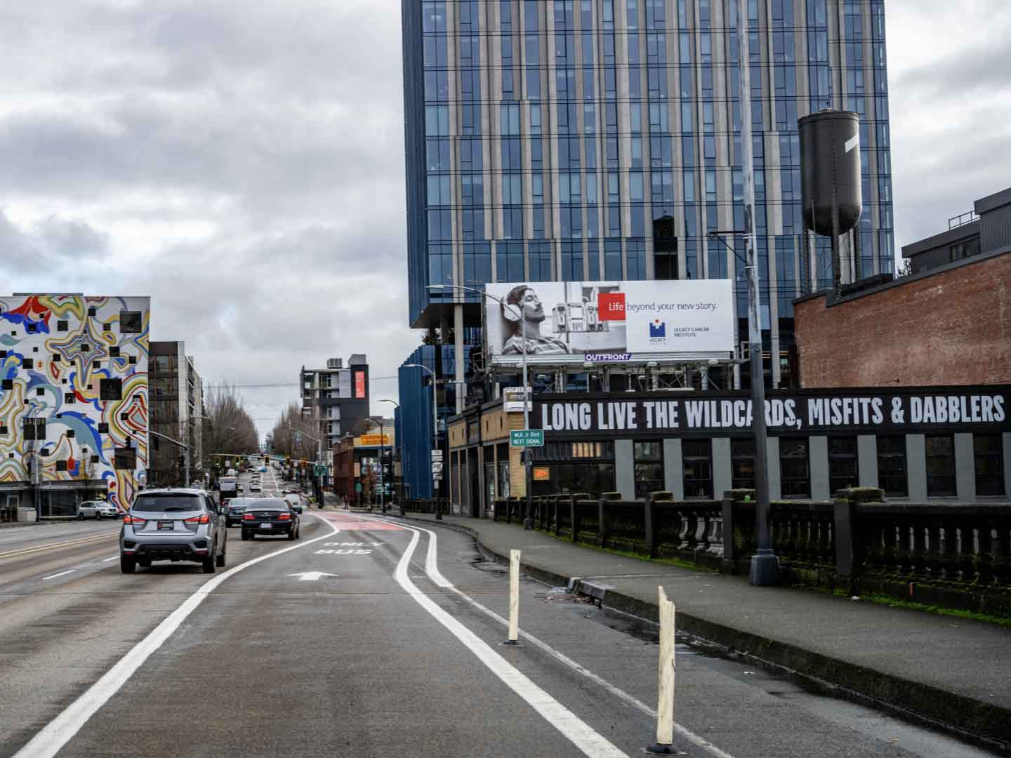 Portland, Cancer institute billboard, Portland, real DOOH inventory bookable by the hour on Blindspot