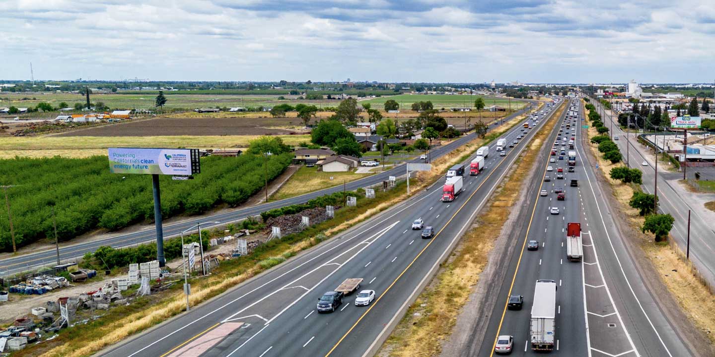 Sacramento, Sacramento OOH billboard hero, real DOOH inventory bookable by the hour on Blindspot
