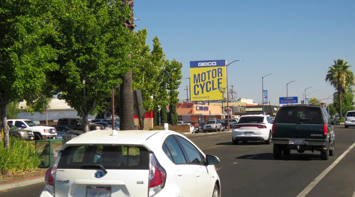 Sacramento, Sacramento highway billboard (Premiere Square), real DOOH inventory bookable by the hour on Blindspot