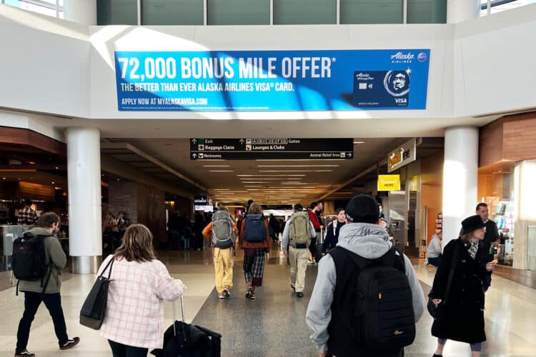 San Francisco Airport, SFO airport module photo, real DOOH inventory bookable by the hour on Blindspot