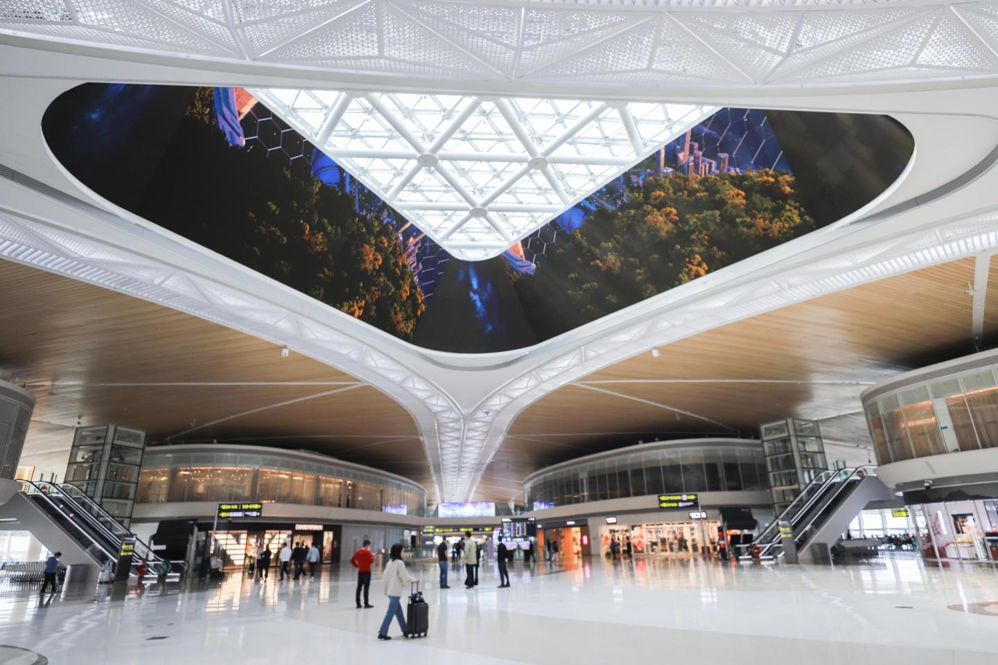Shenzhen Airport, Shenzhen Bao'an concourse media, real DOOH inventory bookable by the hour on Blindspot
