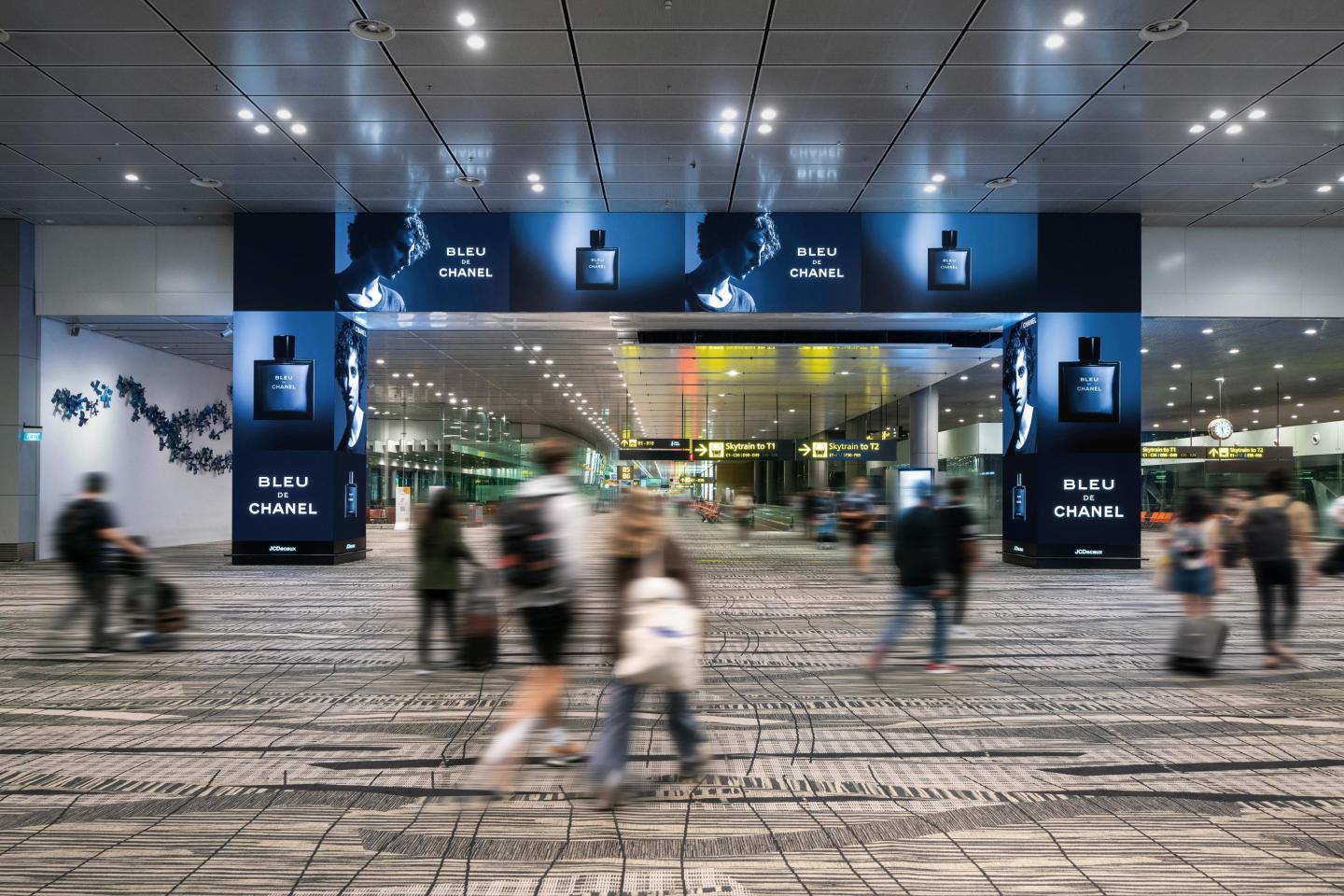 Singapore Changi, large-format DOOH inventory bookable by the hour on Blindspot
