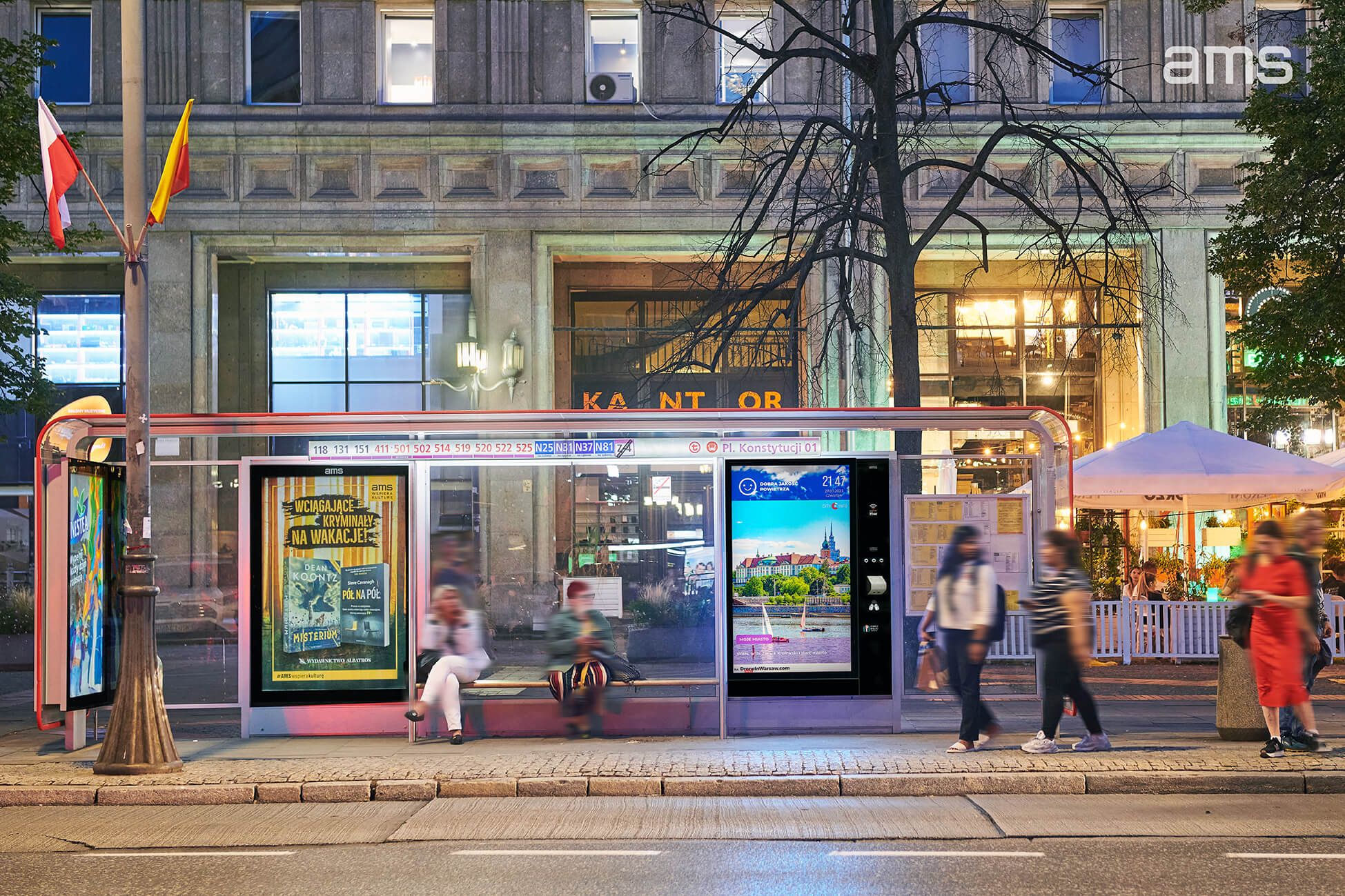 Warsaw, large-format DOOH inventory bookable by the hour on Blindspot