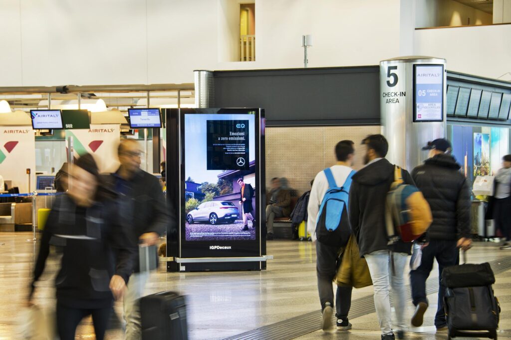Maximize brand visibility with Blindspot on Milan airport's digital billboards. Captivate travelers and leave a lasting impression.