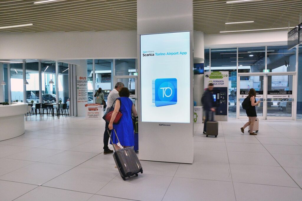 Turin Airport digital screens with Blindspot